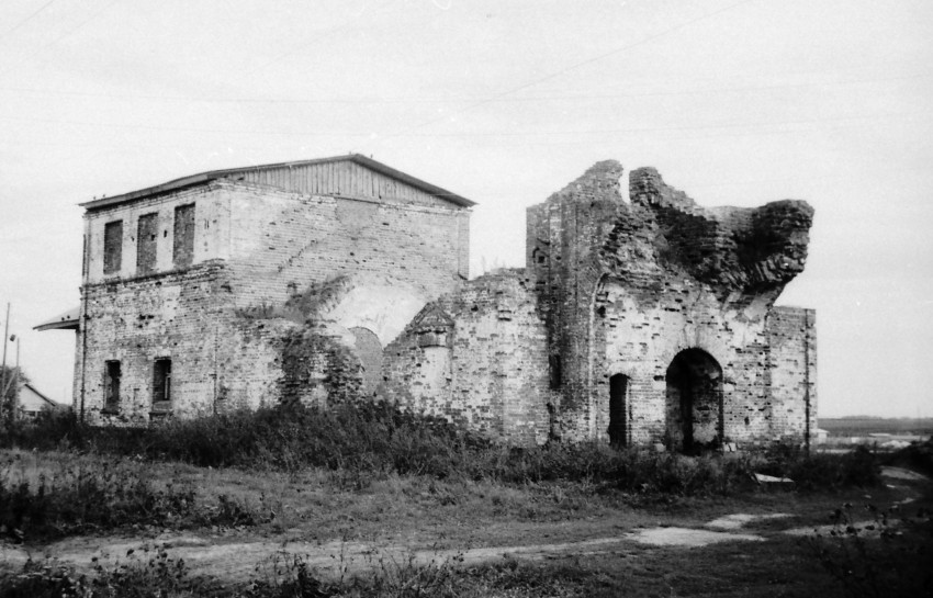 Церковь Николая Чудотворца, Семёновское-Красное (Суздальский район, Владимирская область). фасады