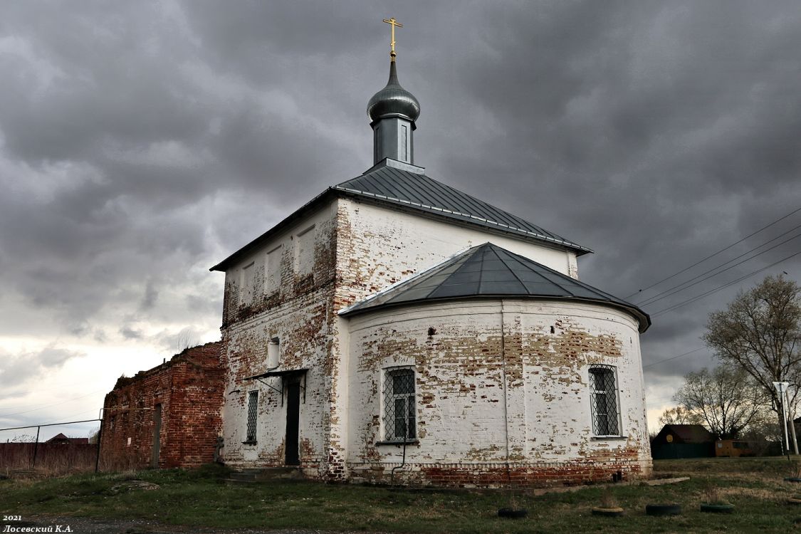 Церковь Николая Чудотворца, Семёновское-Красное (Суздальский район, Владимирская область). фасады, Вид с северо-востока