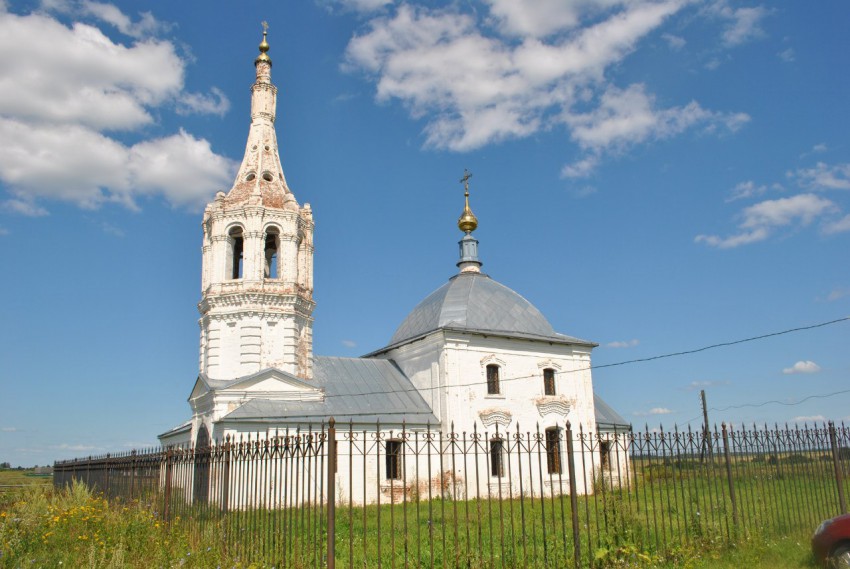 Романово. Церковь Рождества Пресвятой Богородицы. фасады