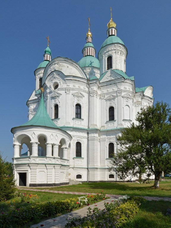 Собор Рождества Пресвятой Богородицы, Козелец (Черниговский район, Украина, Черниговская область). фасады, Общий вид с юго-востока