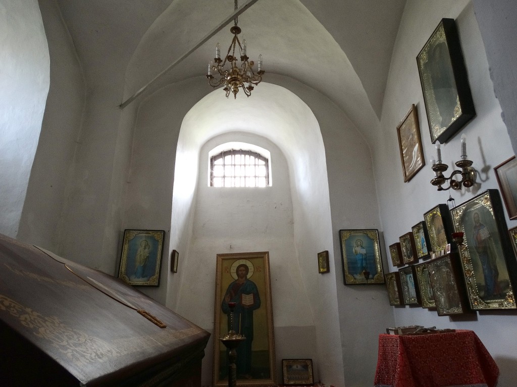 Собор Рождества Пресвятой Богородицы, Козелец (Черниговский район, Украина, Черниговская область). интерьер и убранство, Усыпальница Н.Д. Разумовской