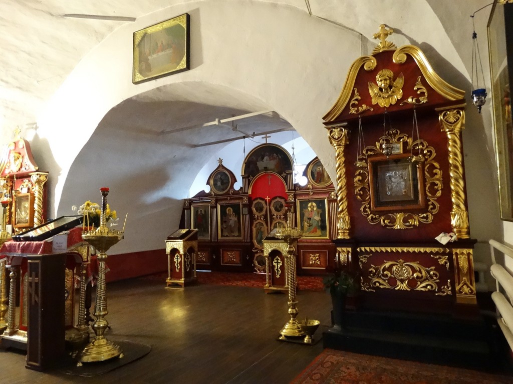 Собор Рождества Пресвятой Богородицы, Козелец (Черниговский район, Украина, Черниговская область). интерьер и убранство, В нижнем храме