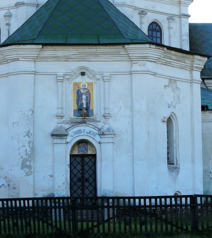 Седнев. Церковь Воскресения Христова. архитектурные детали