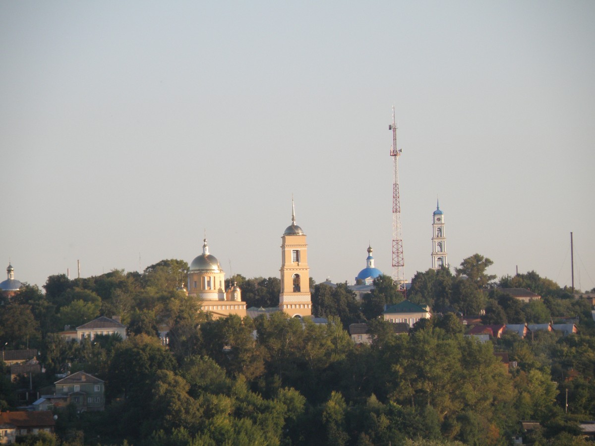Собор Успения Пресвятой Богородицы, Кашира (Каширский городской округ, Московская область). общий вид в ландшафте