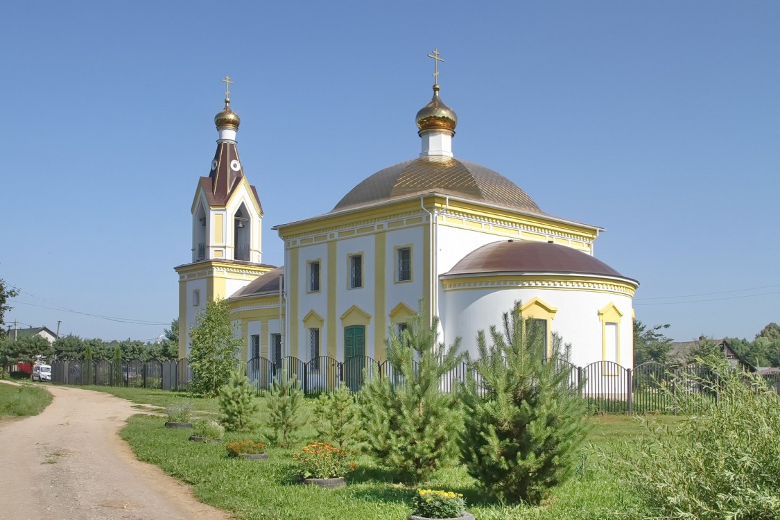 Церковь Иоанна Богослова, Ярлыково (Дзержинский район, Калужская область). фасады