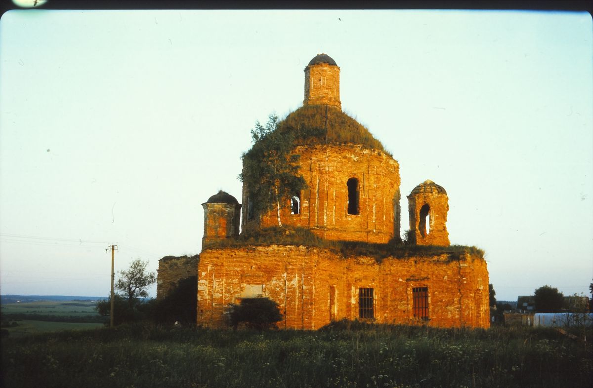 Церковь Рождества Пресвятой Богородицы, Столпово (Перемышльский район, Калужская область). фасады