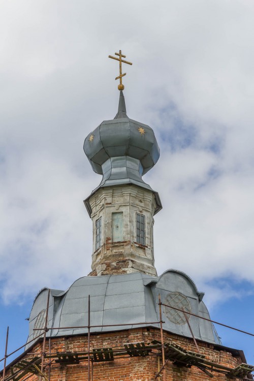 Церковь Сошествия Святого Духа, Перемышль (Перемышльский район, Калужская область). архитектурные детали