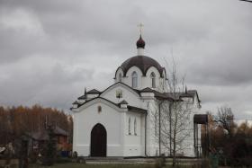 Тихонова пустынь. Церковь Сретения Господня