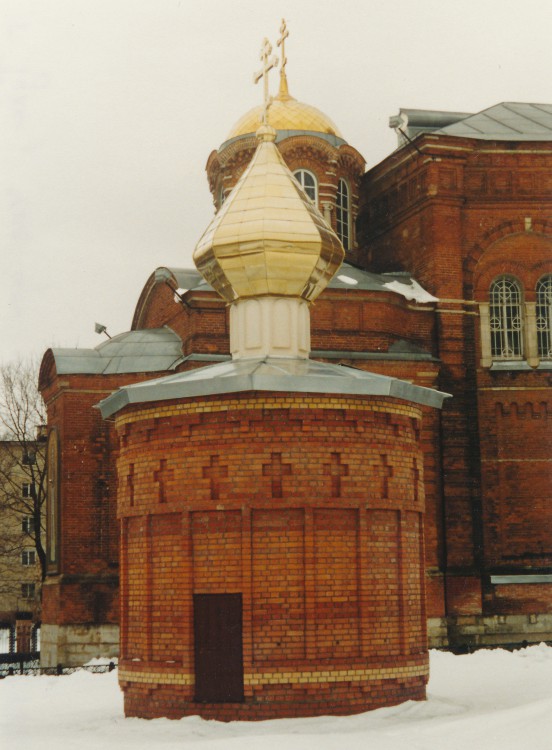 Церковь Сергия Радонежского, Тула (Тула, город, Тульская область). дополнительная информация, Часовня  около церкви