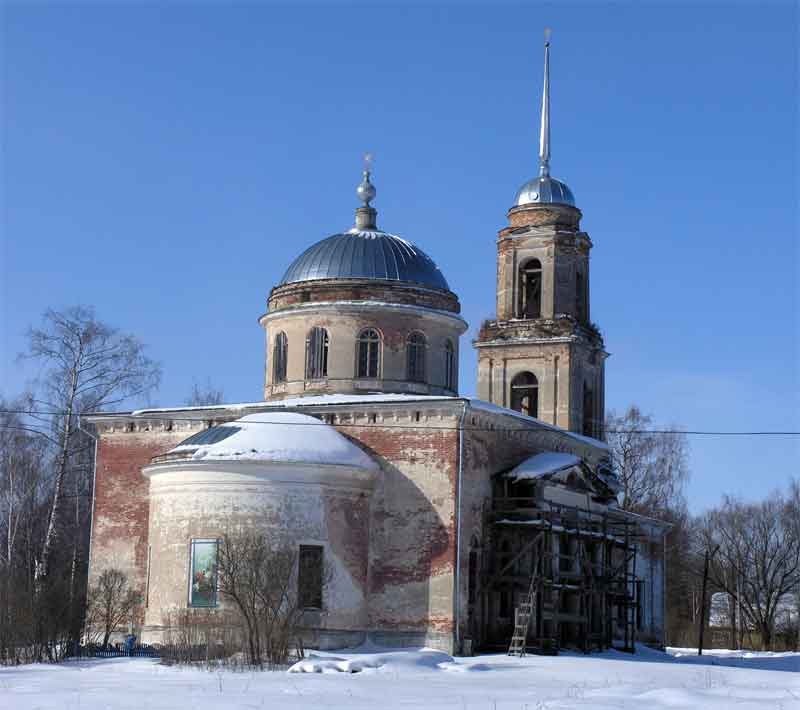 Юрьевское. Церковь Георгия Победоносца. фасады, Вид храма с востока