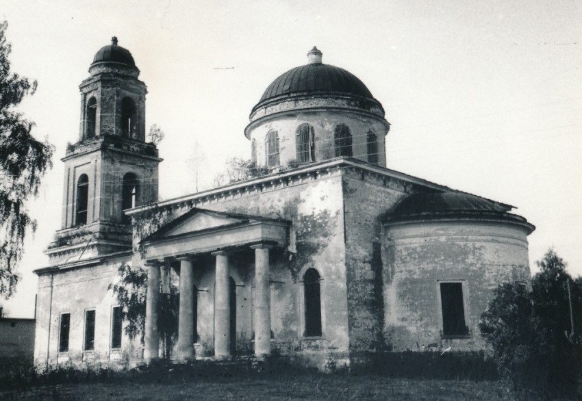Церковь Георгия Победоносца, Юрьевское (Старицкий район, Тверская область). фасады