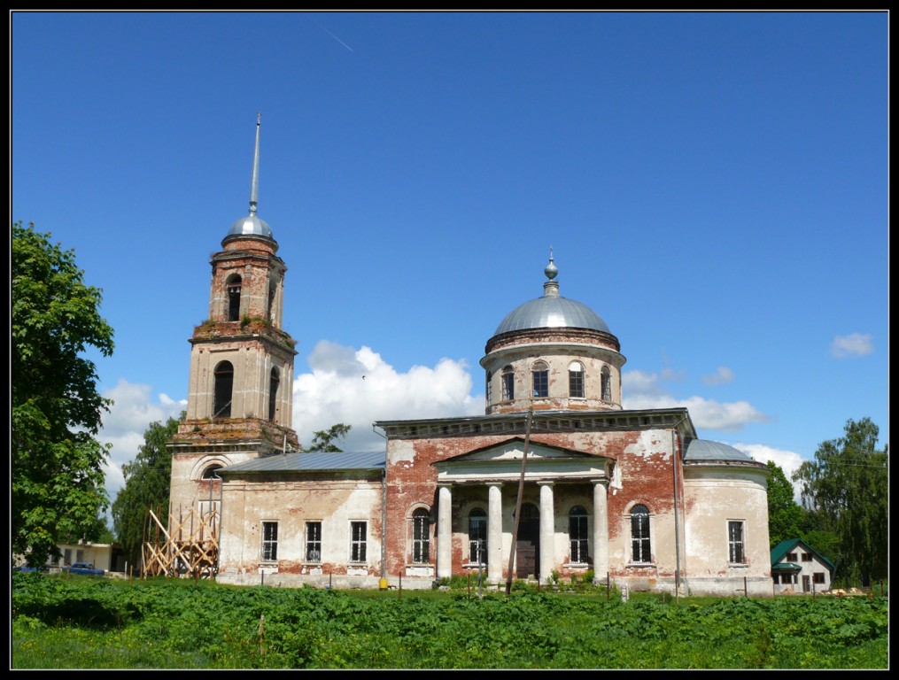 Церковь Георгия Победоносца, Юрьевское (Старицкий район, Тверская область). фасады