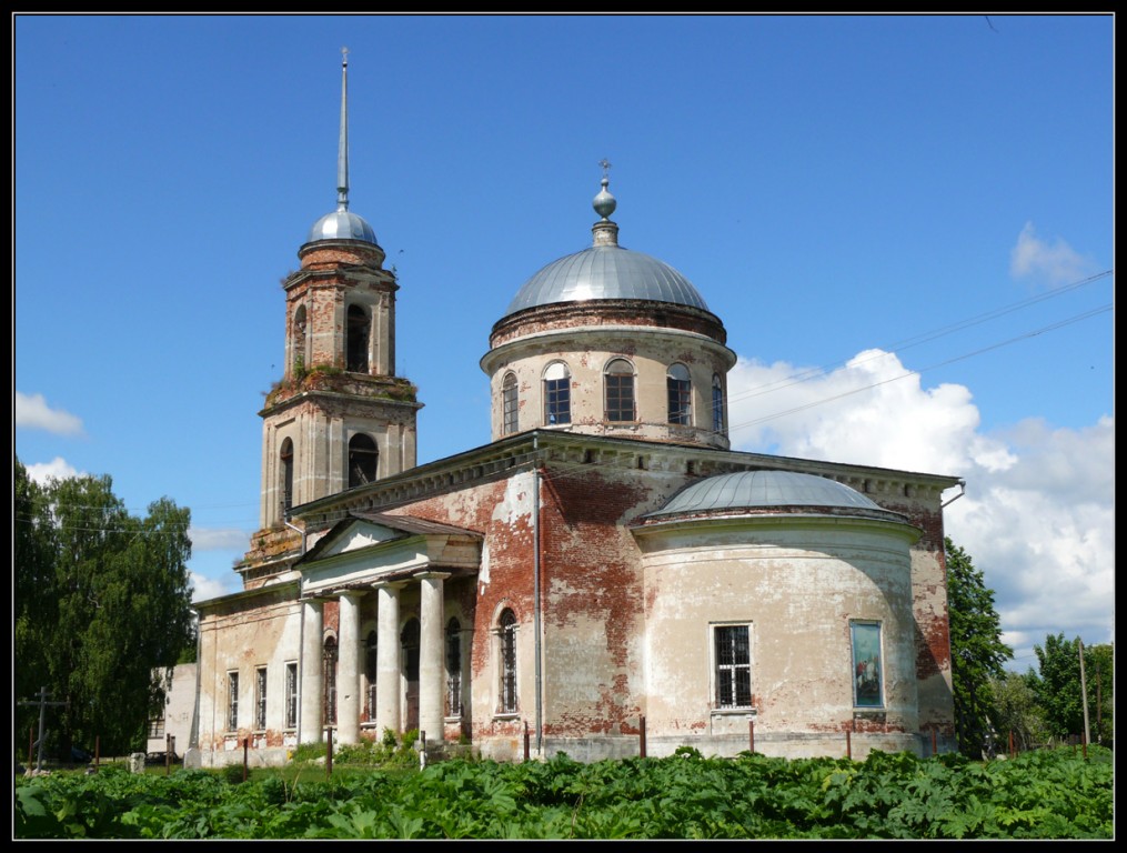 Церковь Георгия Победоносца, Юрьевское (Старицкий район, Тверская область). фасады