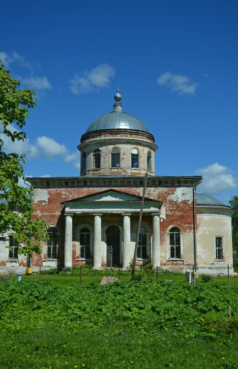 Церковь Георгия Победоносца, Юрьевское (Старицкий район, Тверская область). архитектурные детали