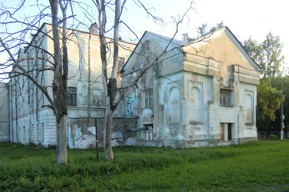 Часовня Александра Невского, Колпино (Санкт-Петербург, Колпинский район, г. Санкт-Петербург). фасады, Вид на часовню с зеверо-западной стороны