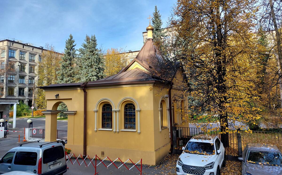 Часовня Космы и Дамиана, Песочный (Санкт-Петербург, Курортный район, г. Санкт-Петербург). общий вид в ландшафте