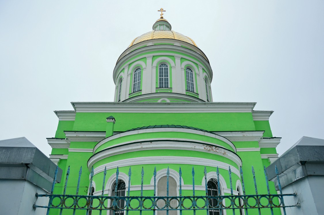 Церковь Троицы Живоначальной, Озёры (Озёрский городской округ, Московская область). архитектурные детали