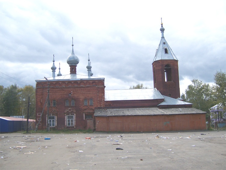 Церковь Покрова Пресвятой Богородицы, Фурманов (Фурмановский район, Ивановская область). общий вид в ландшафте