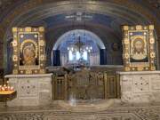Собор Владимира равноапостольного в Херсонесе, Царские врата и алтарная преграда нижнего храма. <br>, Севастополь, Гагаринский район, г. Севастополь