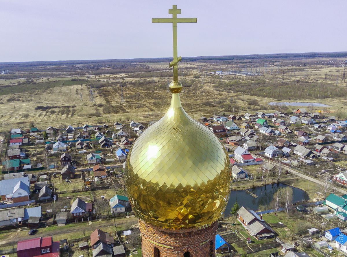 Церковь Воскресения Христова в Тезине, Вичуга (Вичугский район, Ивановская область). архитектурные детали, Завершение колокольни