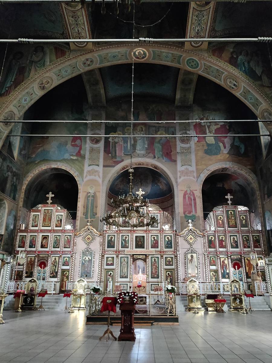 Пространство главного объёма, интерьер и убранство. Церковь Воскресения Христова в Тезине, Вичуга (Вичугский район, Ивановская область)