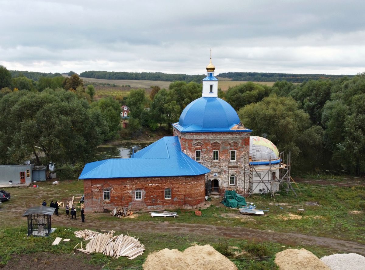 Новокаменское. Церковь Покрова Пресвятой Богородицы. документальные фотографии