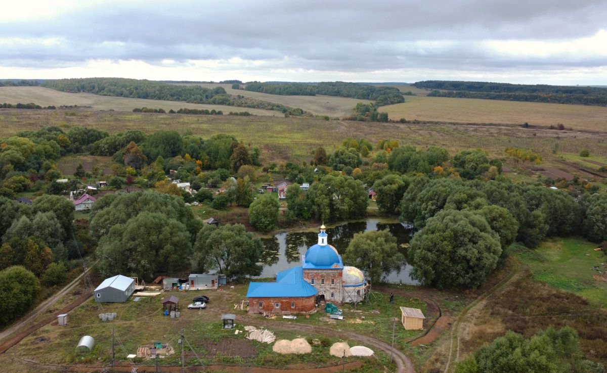 Церковь Покрова Пресвятой Богородицы, Новокаменское (Суздальский район, Владимирская область). общий вид в ландшафте