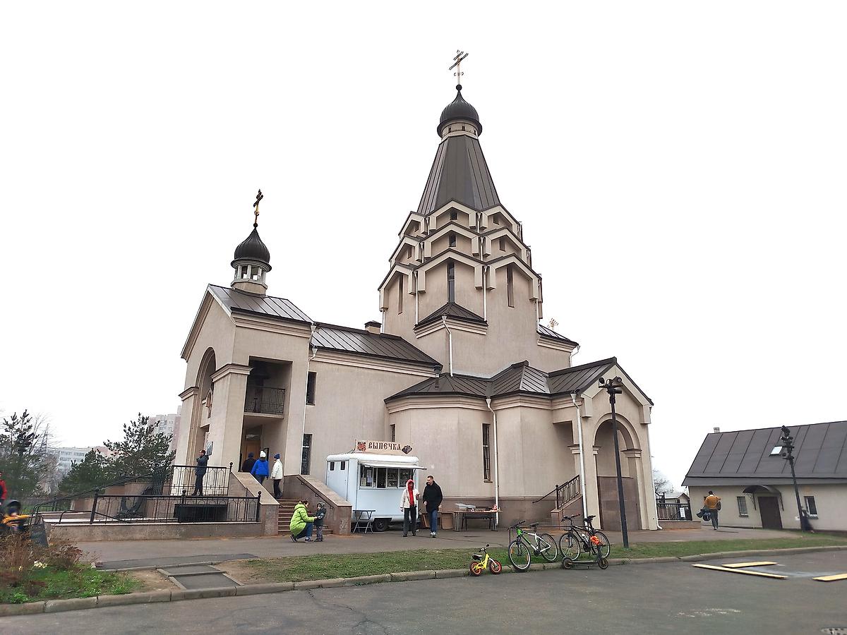 фасады. Церковь Георгия Победоносца в Купчино, Фрунзенский район (Санкт-Петербург, г. Санкт-Петербург)