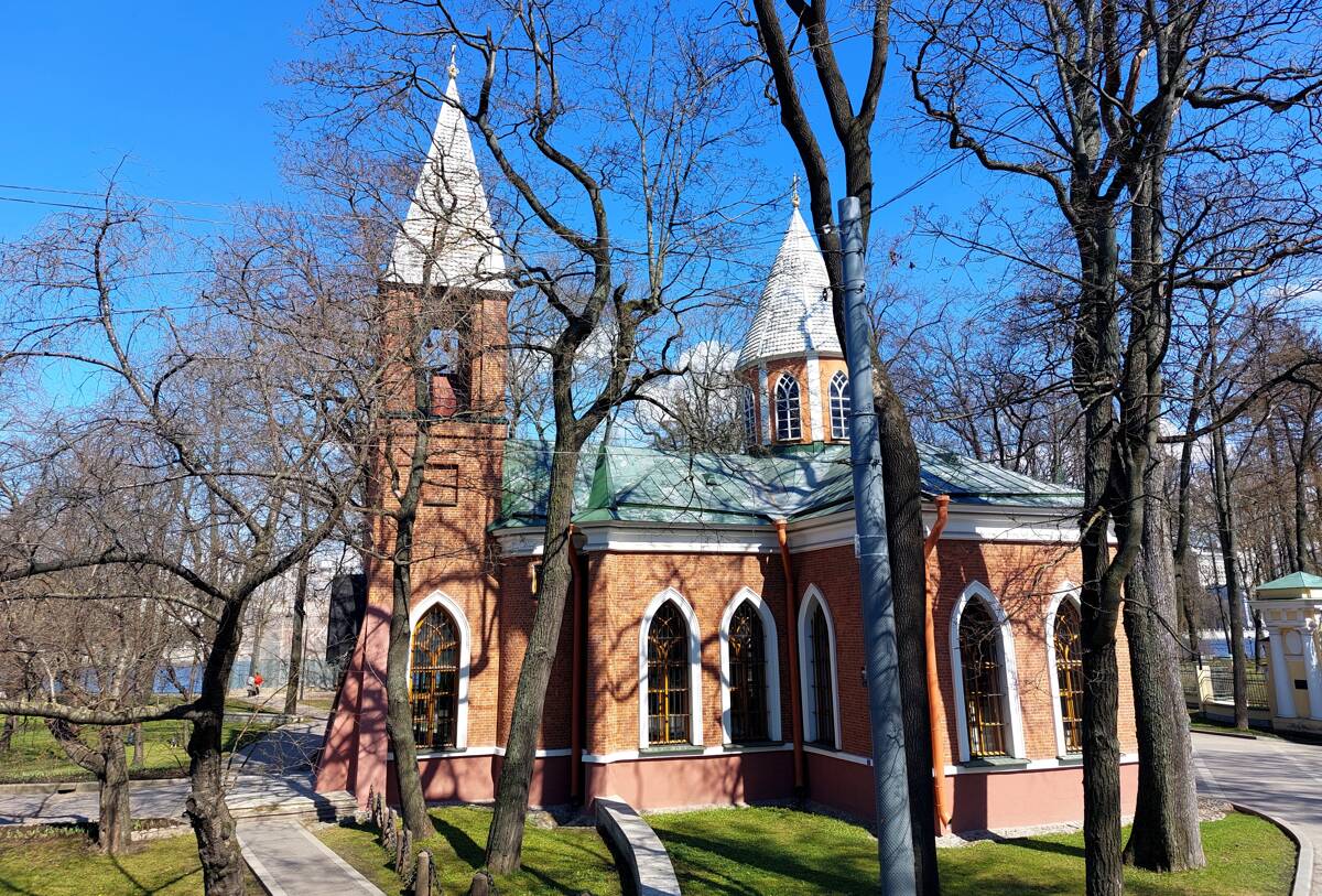 Петроградский район. Церковь Рождества Иоанна Предтечи на Каменном острове. фасады