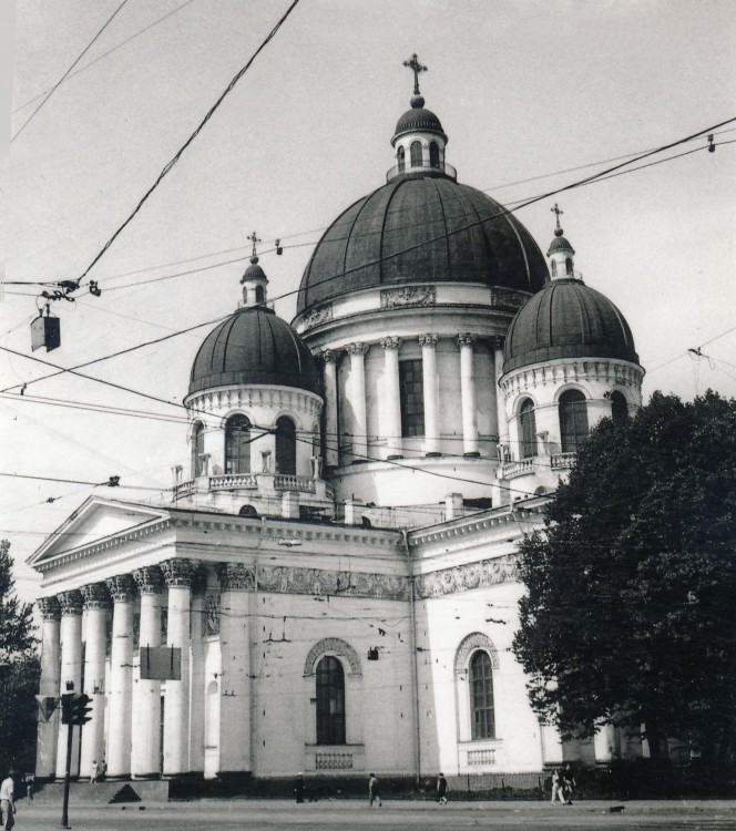 Адмиралтейский район. Собор Троицы Живоначальной (