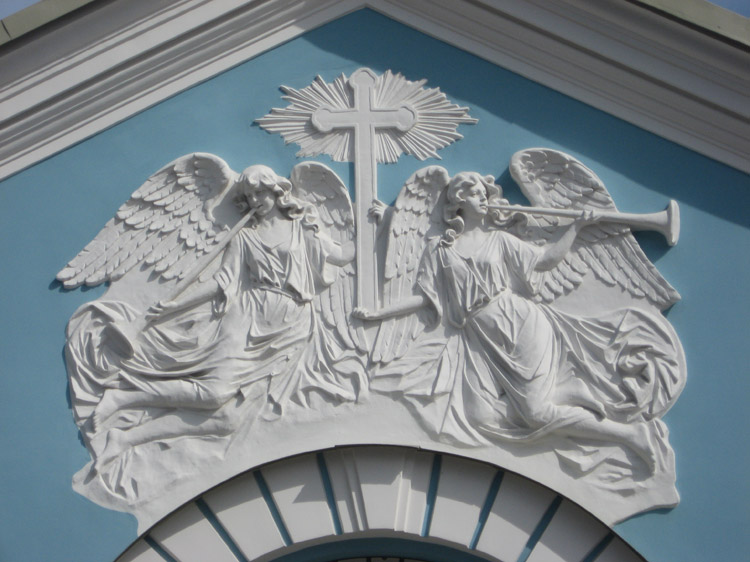 Собор Сампсона Странноприимца, Выборгский район (Санкт-Петербург, г. Санкт-Петербург). архитектурные детали, Барельеф над входом в собор