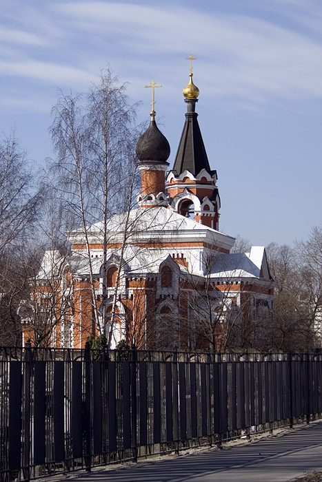 Фрунзенский район. Церковь Покрова Пресвятой Богородицы. фасады