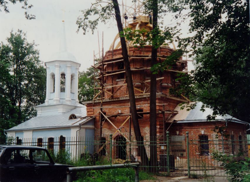 Церковь Рождества Христова, Барвиха, посёлок (Одинцовский городской округ и ЗАТО Власиха, Краснознаменск, Московская область). фасады