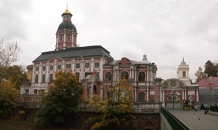 Центральный район. Троицкая Александро-Невская лавра. фасады