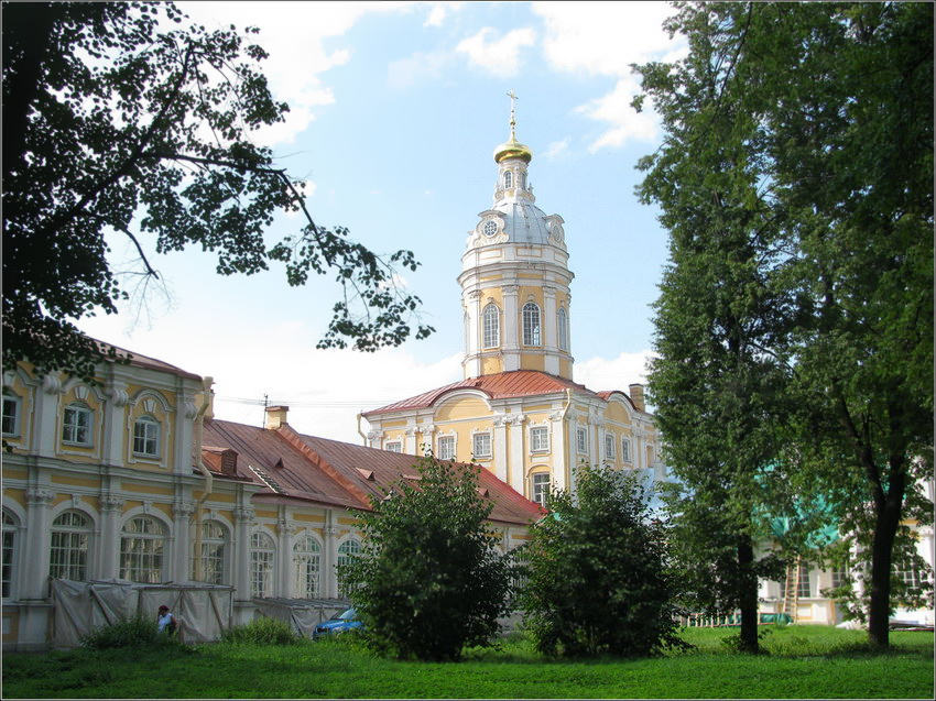 Центральный район. Троицкая Александро-Невская лавра. фасады