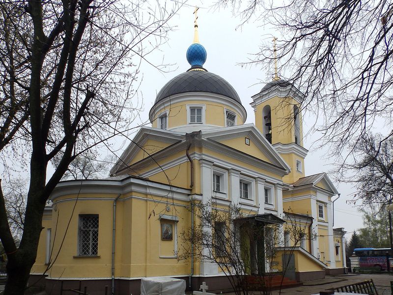 Церковь Космы и Дамиана в Болшеве, Королёв (Пушкинский район и гг. Ивантеевка, Королёв, Московская область). фасады