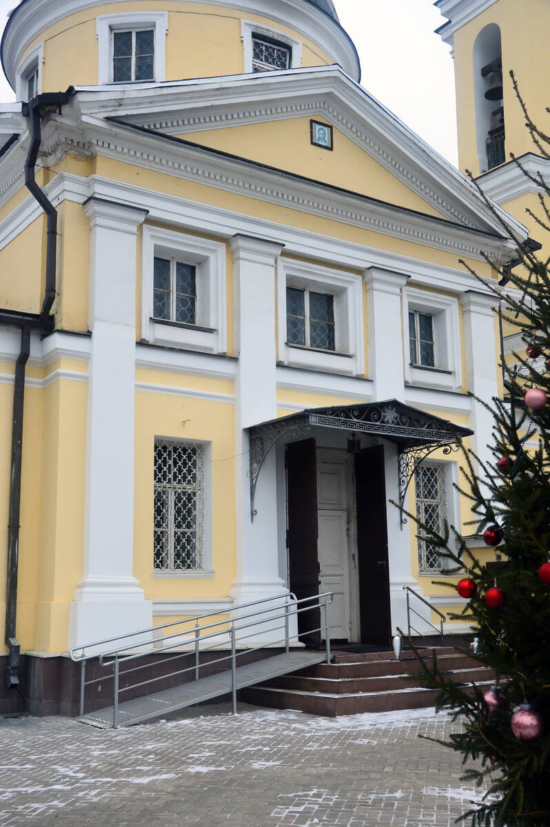 Церковь Космы и Дамиана в Болшеве, Королёв (Пушкинский район и гг. Ивантеевка, Королёв, Московская область). архитектурные детали