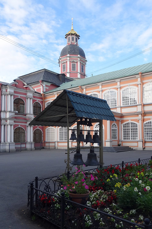 Троицкая Александро-Невская лавра, Центральный район (Санкт-Петербург, г. Санкт-Петербург). дополнительная информация, Временная звонница 