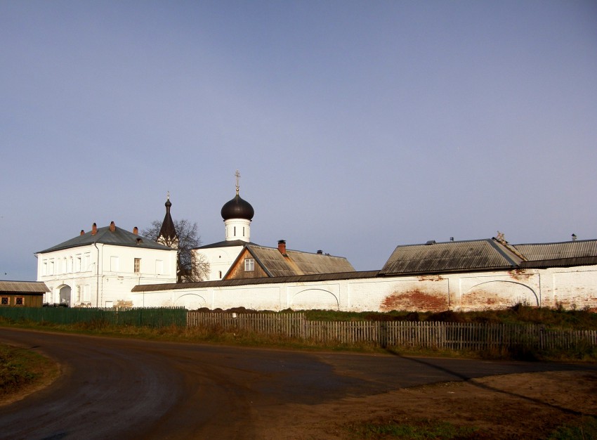 Орша. Вознесенский Оршин женский монастырь. общий вид в ландшафте