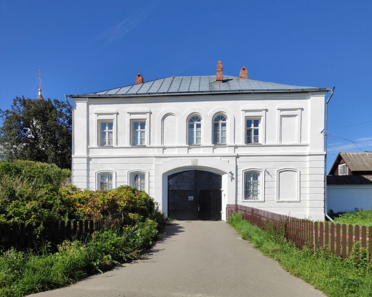Вознесенский Оршин женский монастырь, Орша (Калининский район, Тверская область). дополнительная информация, Настоятельский корпус
