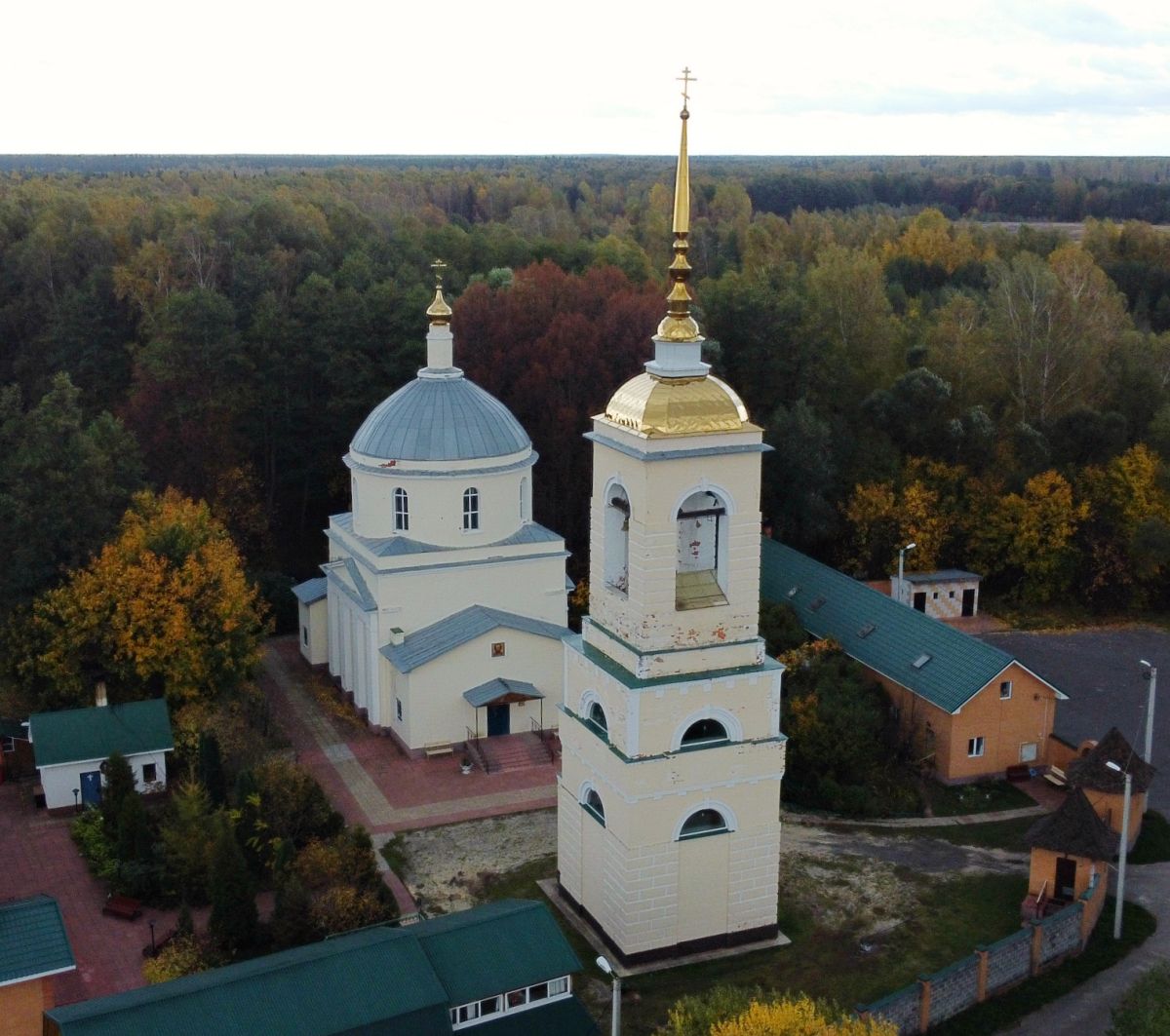 Большая Дубна. Церковь Николая Чудотворца в Житенине. общий вид в ландшафте