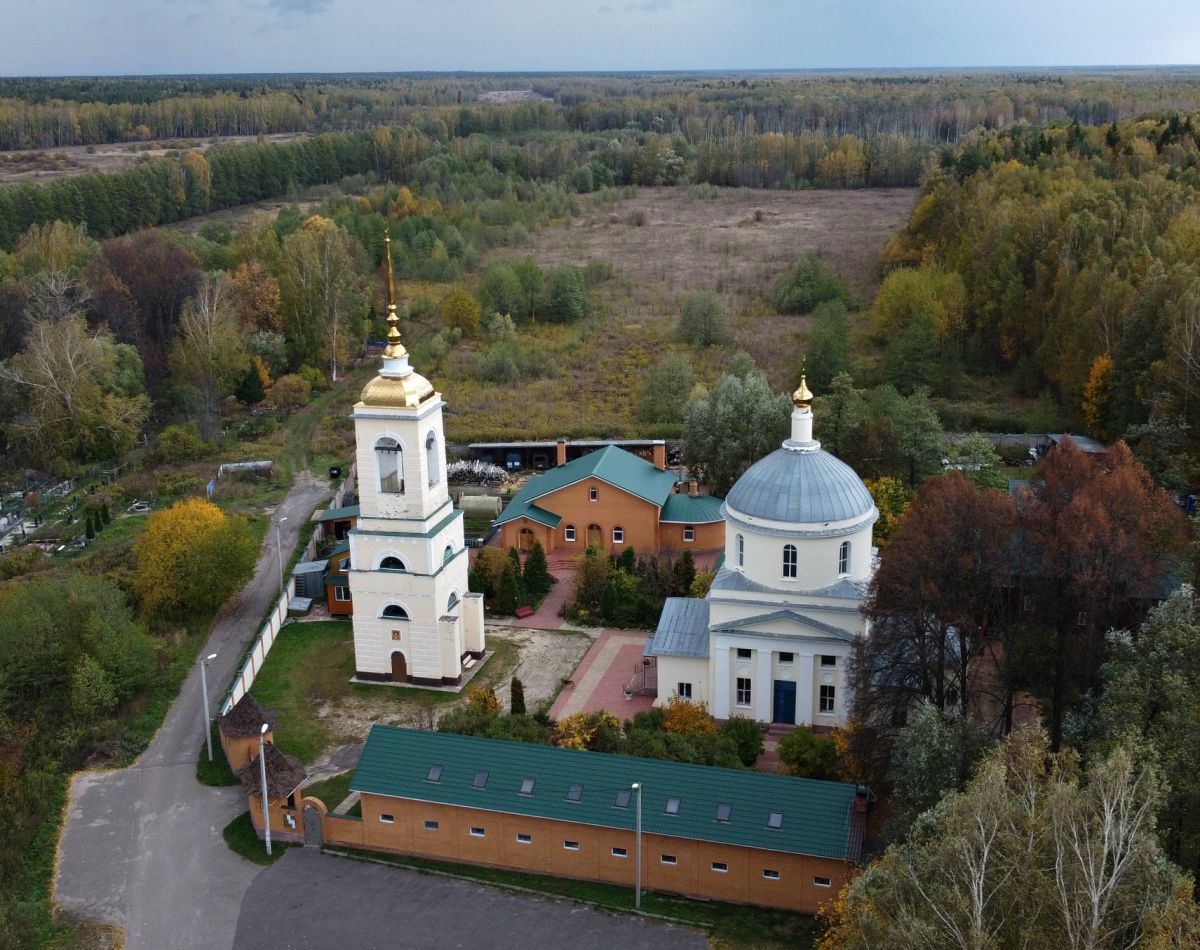 Большая Дубна. Церковь Николая Чудотворца в Житенине. общий вид в ландшафте
