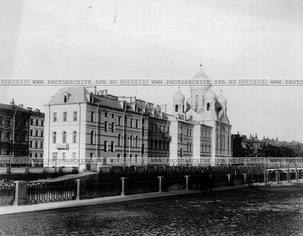 Церковь Исидора Юрьевского и Николая Чудотворца, Адмиралтейский район (Санкт-Петербург, г. Санкт-Петербург). архивная фотография,  Фото с сайта wikimapia.org