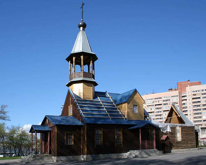 Церковь Петра, Митрополита Московского на Ульянке (новая), Кировский район (Санкт-Петербург, г. Санкт-Петербург). фасады