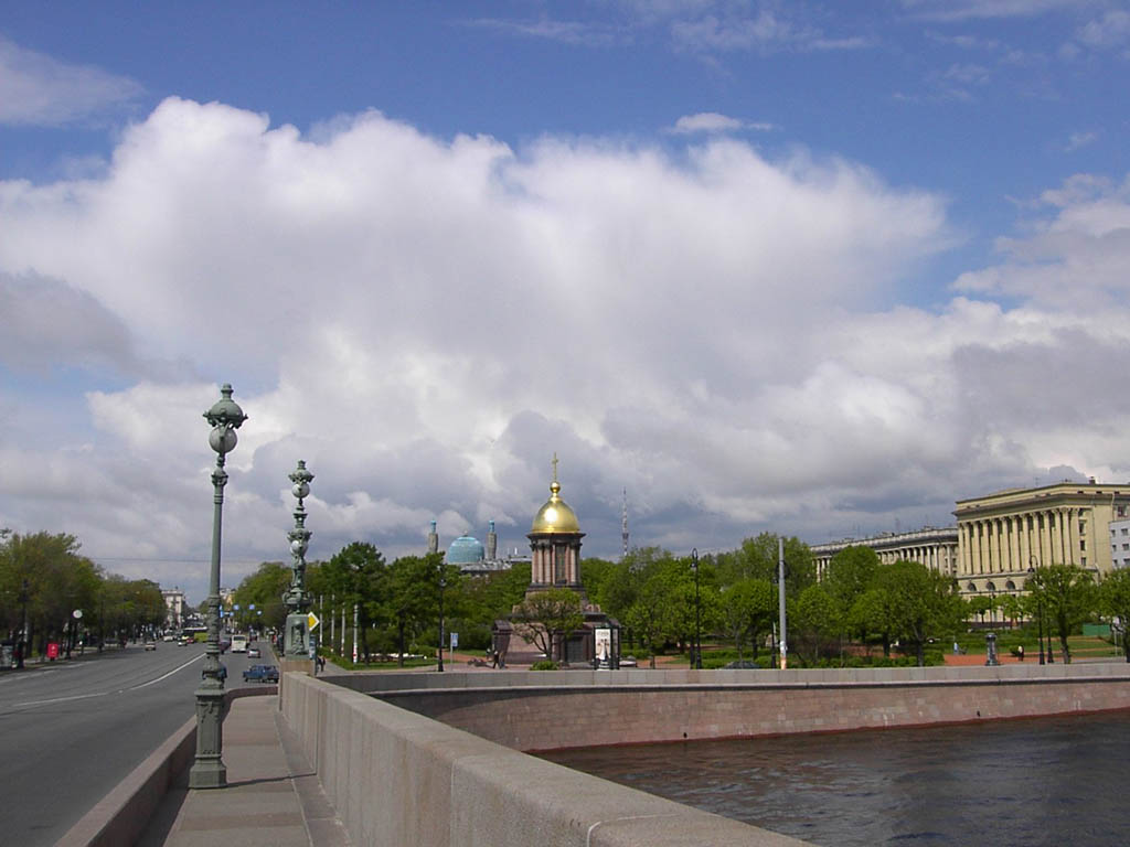 Часовня Троицы Живоначальной (в честь 300-летия Петербурга), Петроградский район (Санкт-Петербург, г. Санкт-Петербург). дополнительная информация