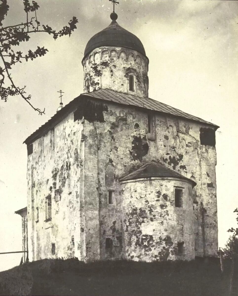 Церковь Николая Чудотворца на Липне, Липно, остров (Новгородский район, Новгородская область). архивная фотография, Нач. ХХ века. с сайта: Pastvu.com/1467549