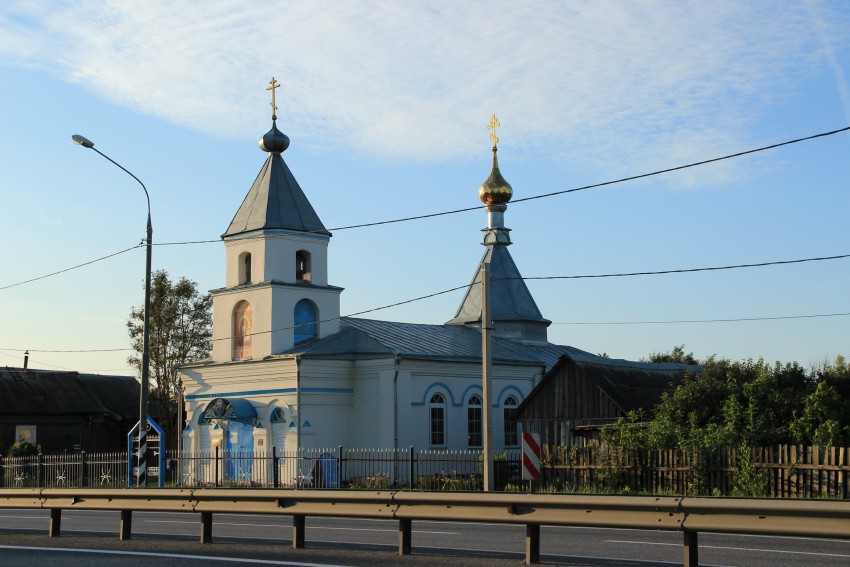 Церковь Казанской иконы Божией Матери, Марьино (Торжокский район и г. Торжок, Тверская область). общий вид в ландшафте