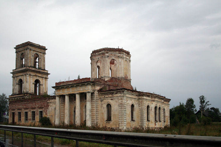 Церковь Михаила Архангела, Хотилово (Бологовский район, Тверская область). фасады