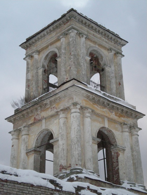 Церковь Михаила Архангела, Хотилово (Бологовский район, Тверская область). архитектурные детали