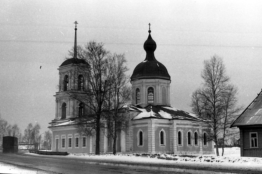 Церковь Михаила Архангела, Хотилово (Бологовский район, Тверская область). фасады, сканировано с негатива
